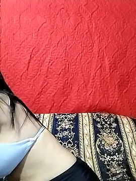 Vyxen   online show from September 18, 2025, 4:36 am