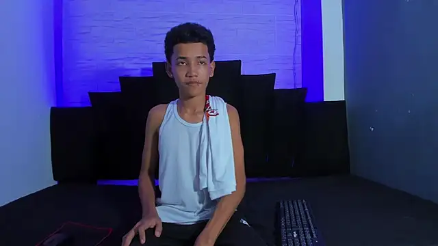  Noah19 online show from November 18, 2025, 6:56 pm