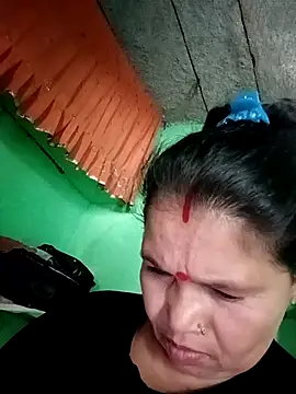 Manavi x online show from April 27, 2026, 7:39 am