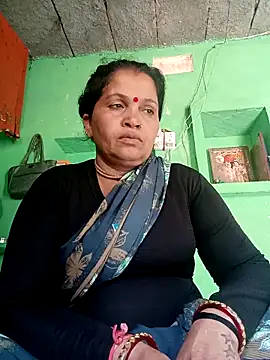 Manavi x online show from May 11, 2026, 8:42 am