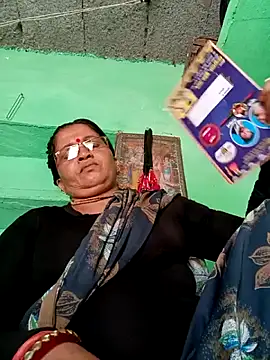 Manavi x online show from May 14, 2026, 8:43 am