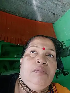 Manavi x online show from June 6, 2026, 3:22 am