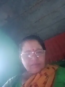 Manavi x online show from June 7, 2026, 1:26 pm
