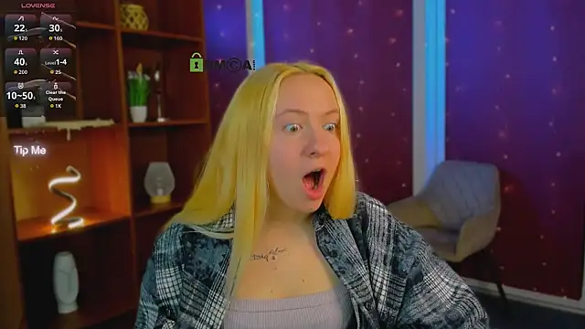 mila glow1 online show from March 28, 2026, 7:35 pm