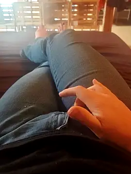 Horny mummy online show from April 3, 2026, 10:35 am