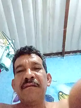 Snapshot of Srsexy18cm chatting on November 3, 2025, 1:45 pm Srsexy18cm online show from November 3, 2025, 1:45 pm