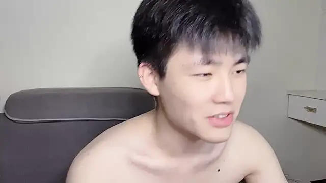 xiaoyang5200 online show from November 9, 2025, 4:05 pm