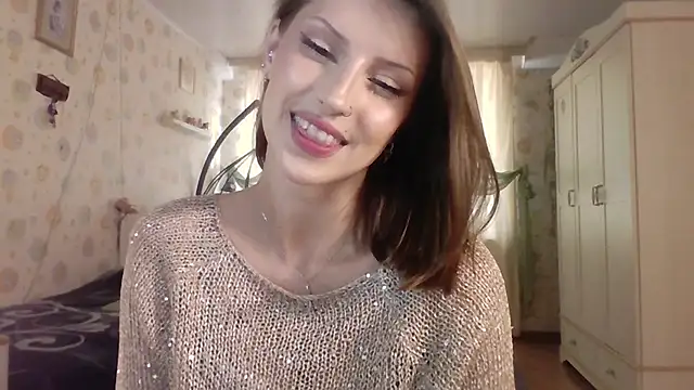 RuxaShade online show from October 22, 2025, 11:10 am