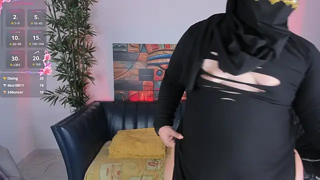 Snapshot of samanee_konn chatting on October 31, 2025, 7:15 pm samanee konn online show from October 31, 2025, 7:15 pm