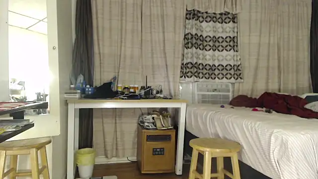 ANALTRAINING4U2 online show from September 18, 2025, 4:47 am