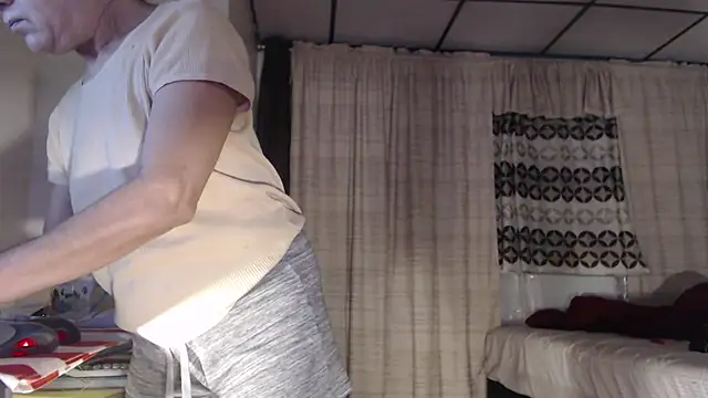 ANALTRAINING4U2 online show from October 29, 2025, 6:15 am