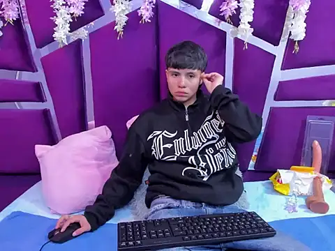 Bruno Cruzz online show from November 23, 2025, 2:22 am