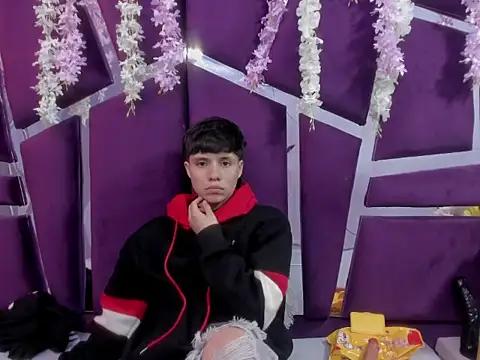 Bruno Cruzz online show from December 19, 2025, 2:51 am