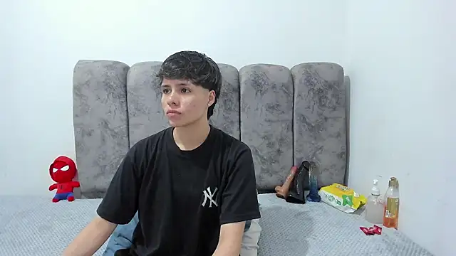 Bruno Cruzz online show from July 29, 2026, 2:32 am