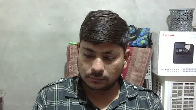 Ajmersingh335512 online show from May 12, 2026, 3:53 pm