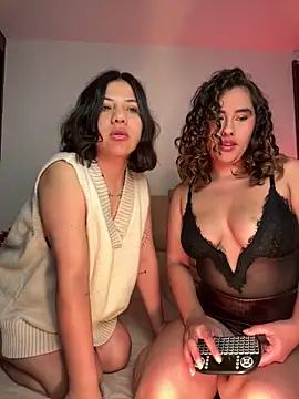  Sara london  online show from May 25, 2026, 12:38 am