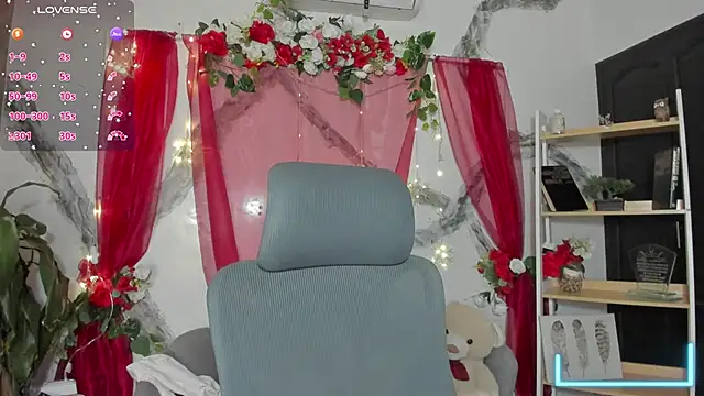 Snapshot of BritanyBrown_ chatting on May 12, 2026, 3:58 am BritanyBrown online show from May 12, 2026, 3:58 am