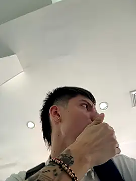 Snapshot of Luck__090 chatting on September 24, 2025, 4:10 pm Luck 090 online show from September 24, 2025, 4:10 pm