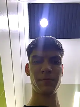 Snapshot of Luck__090 chatting on October 5, 2025, 2:54 am Luck 090 online show from October 5, 2025, 2:54 am