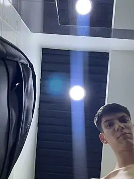 Snapshot of Luck__090 chatting on October 13, 2025, 1:38 am Luck 090 online show from October 13, 2025, 1:38 am