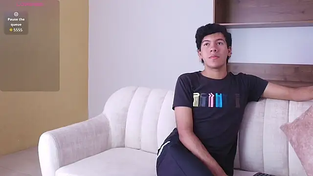 E R O S  online show from September 10, 2025, 8:53 pm