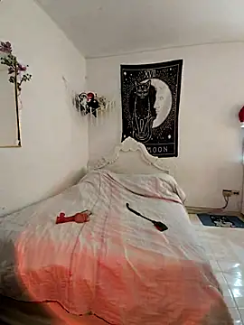 kathfendom online show from December 16, 2025, 6:35 pm