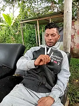 AlphaAlterX online show from February 3, 2026, 1:38 pm