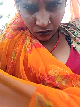 Snapshot of Hot_Seema83 chatting on October 29, 2025, 7:54 am Hot Seema83 online show from October 29, 2025, 7:54 am