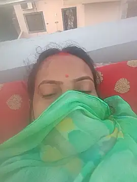Snapshot of Hot_Seema83 chatting on June 10, 2026, 12:22 am Hot Seema83 online show from June 10, 2026, 12:22 am