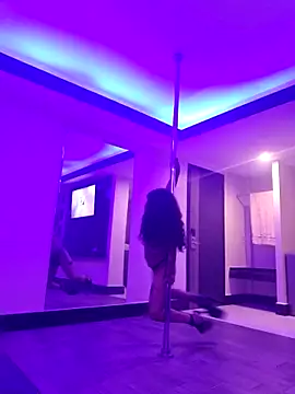 Snapshot of mamasitapetite chatting on November 3, 2025, 5:20 am mamasitapetite online show from November 3, 2025, 5:20 am