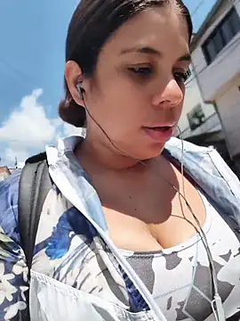 Snapshot of GabyMontenegro chatting on April 20, 2026, 3:15 pm GabyMontenegro online show from April 20, 2026, 3:15 pm