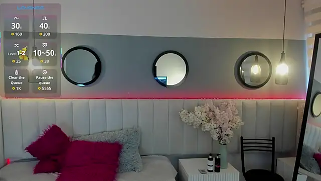 Mila Hank  online show from September 29, 2025, 12:54 pm