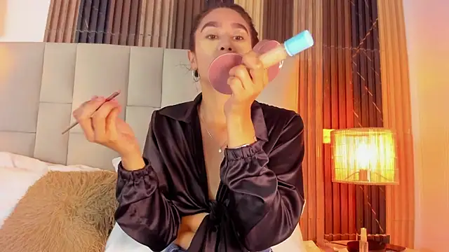 Nicolqueen  online show from March 26, 2026, 11:16 am