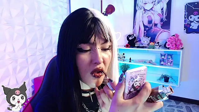 lil candy77 online show from March 25, 2026, 12:11 pm