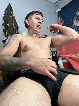 Snapshot of AlamJams chatting on November 21, 2025, 12:10 am AlamJams online show from November 21, 2025, 12:10 am