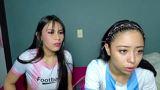 Snapshot of violetmia68 chatting on January 11, 2026, 1:38 pm violetmia68 online show from January 11, 2026, 1:38 pm