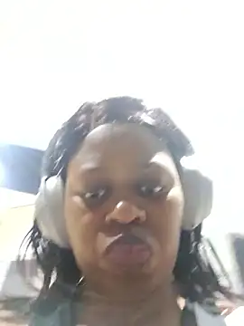 Snapshot of trickyOne chatting on September 27, 2025, 10:26 pm trickyOne online show from September 27, 2025, 10:26 pm