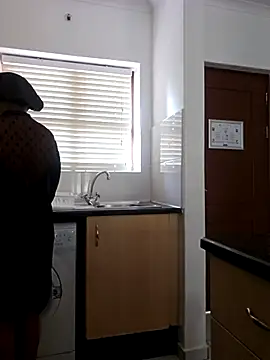 Snapshot of trickyOne chatting on October 27, 2025, 12:20 pm trickyOne online show from October 27, 2025, 12:20 pm