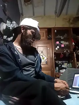 Snapshot of hairy_mannn chatting on May 2, 2026, 3:55 am hairy mannn online show from May 2, 2026, 3:55 am
