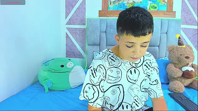 christopher Hot online show from March 1, 2026, 2:13 am