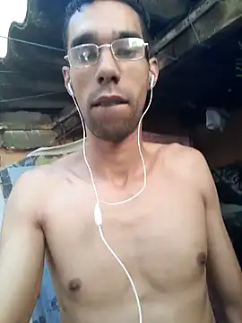 Dedede32 online show from September 15, 2025, 5:46 pm