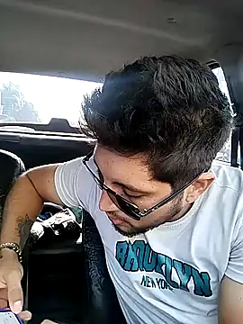 roxyrougee online show from October 18, 2025, 8:09 pm