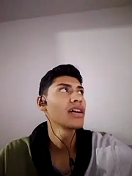 aispuro8505 online show from November 29, 2025, 6:38 am