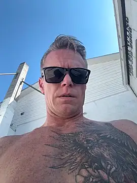 Snapshot of DILFiGuess11 chatting on September 14, 2025, 4:06 pm DILFiGuess11 online show from September 14, 2025, 4:06 pm