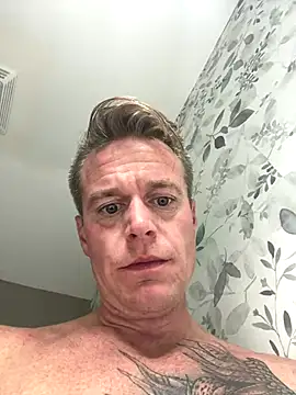 Snapshot of DILFiGuess11 chatting on September 27, 2025, 5:23 am DILFiGuess11 online show from September 27, 2025, 5:23 am