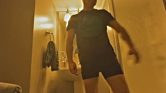 Snapshot of DILFiGuess11 chatting on October 23, 2025, 2:22 am DILFiGuess11 online show from October 23, 2025, 2:22 am