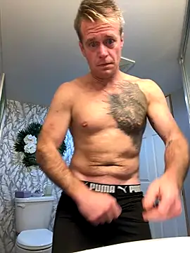 Snapshot of DILFiGuess11 chatting on November 2, 2025, 4:31 pm DILFiGuess11 online show from November 2, 2025, 4:31 pm