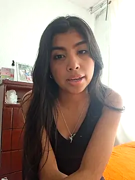 Snapshot of DianeSuns_ chatting on November 17, 2025, 10:04 pm DianeSuns online show from November 17, 2025, 10:04 pm