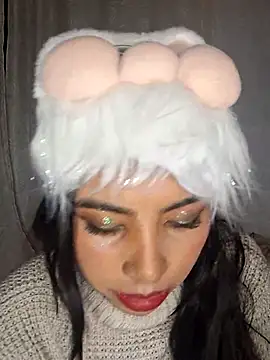 Snapshot of DianeSuns_ chatting on December 2, 2025, 2:28 am DianeSuns online show from December 2, 2025, 2:28 am