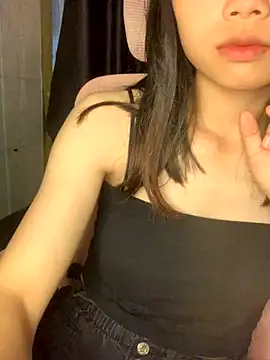 Snapshot of _Mon_23 chatting on September 11, 2025, 6:57 am Mon 23 online show from September 11, 2025, 6:57 am